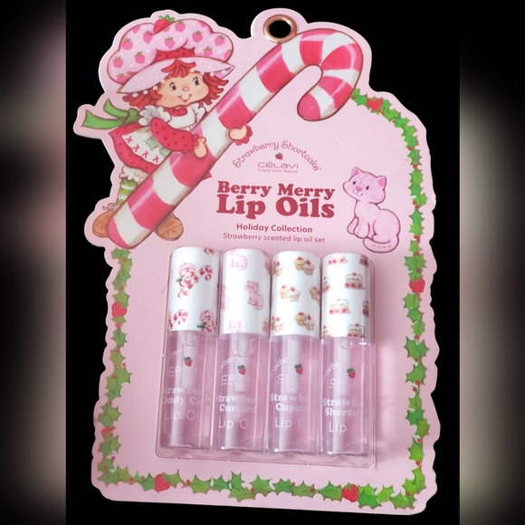 Strawberry Shortcake Bundle 🍰 - Picture 2 of 4